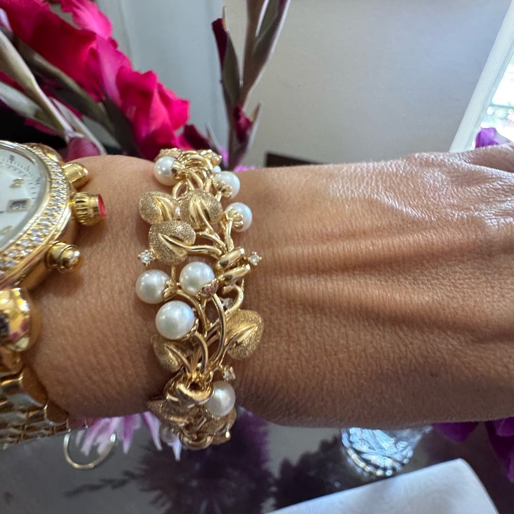 $18000Vintage 14K Yellow Gold Bracelet Pearls & Diamonds | 33.39g Floral Design